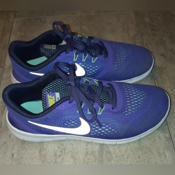 Nike Free Run Purple Running/ Training sneakers 7Y/8.5 Women's Athleisure Rare - Picture 1 of 5